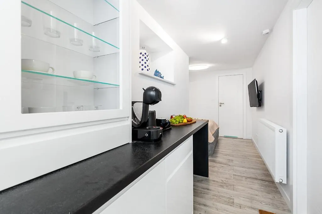 Totu Home Bema Seaside Apartments סופוט